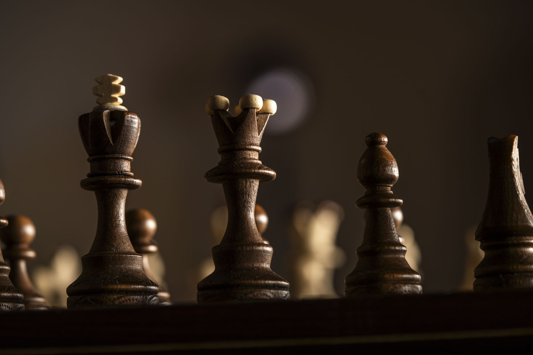 SZACHY SENATOR (42x42cm) - klasyczne drewniane szachy idealne na prezent