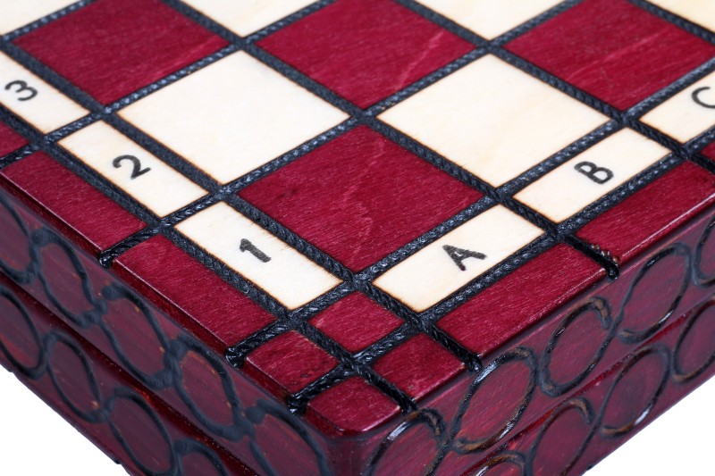 SZACHY KRÓLEWSKIE MAŁE kolor WIŚNIOWY (28,5 x 28 cm)