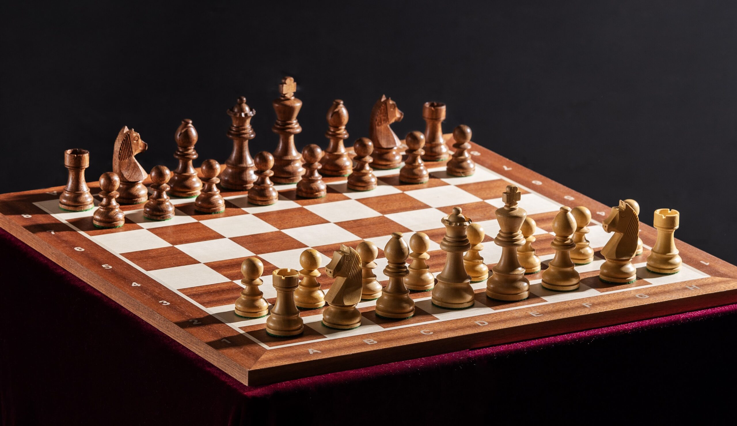 Zestaw szachowy turniejowy Nr 5 - deska 50mm + figury Timeless (German Knight) 3,5