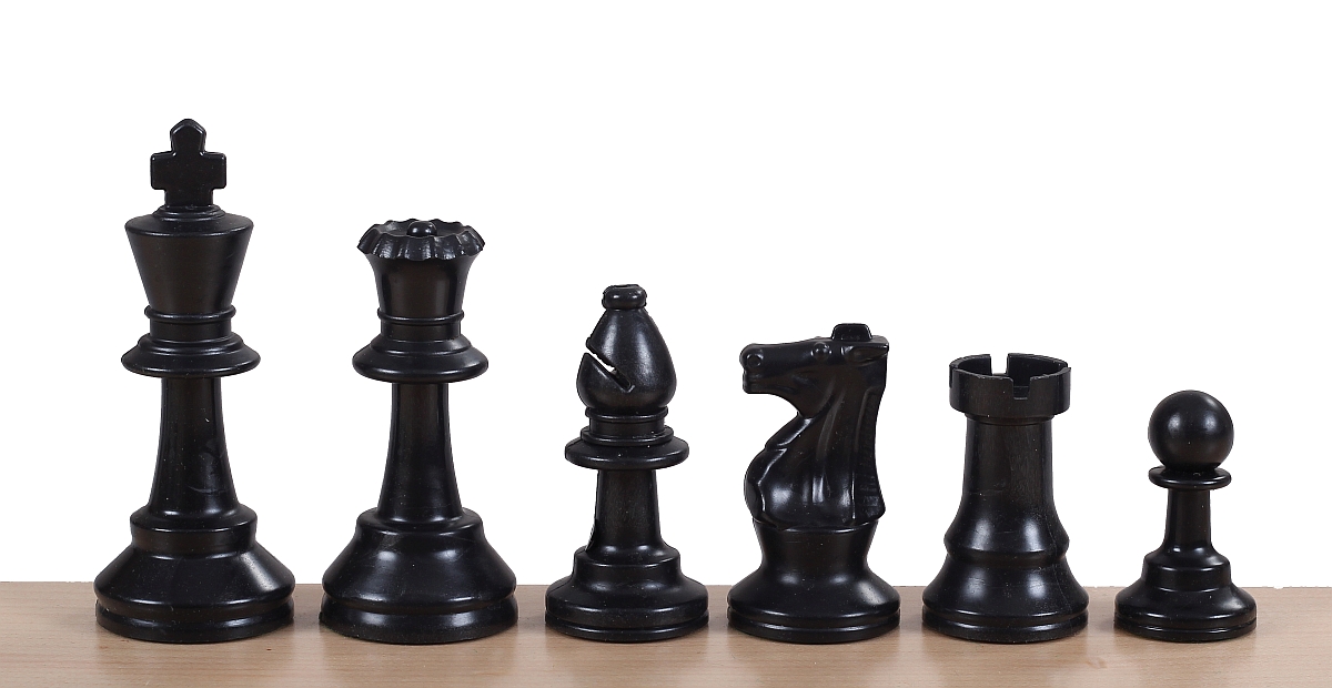 Figury szachowe Staunton nr 4, białe/czarne (król 78 mm) - szachy plastikowe
