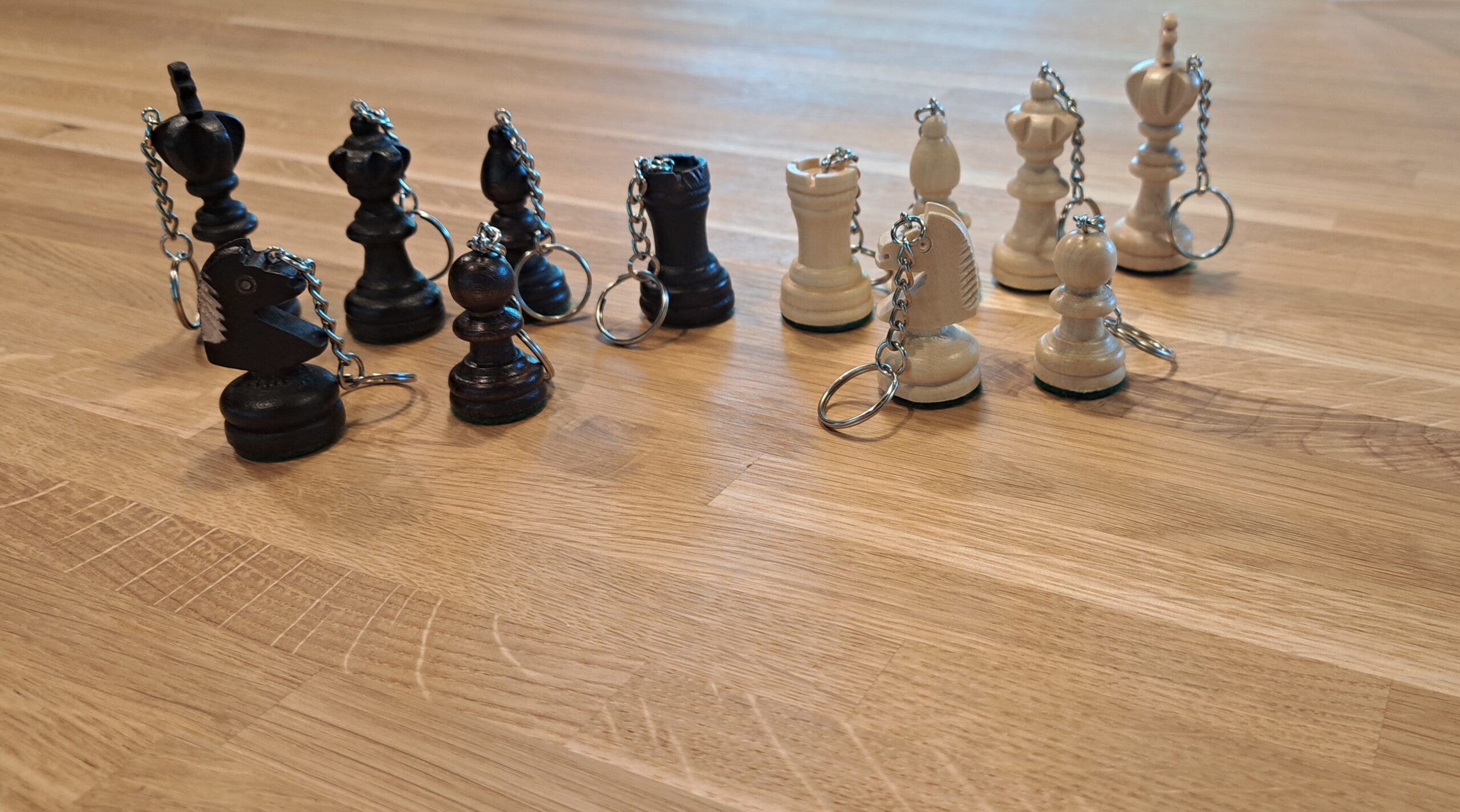 Brelok czarny goniec