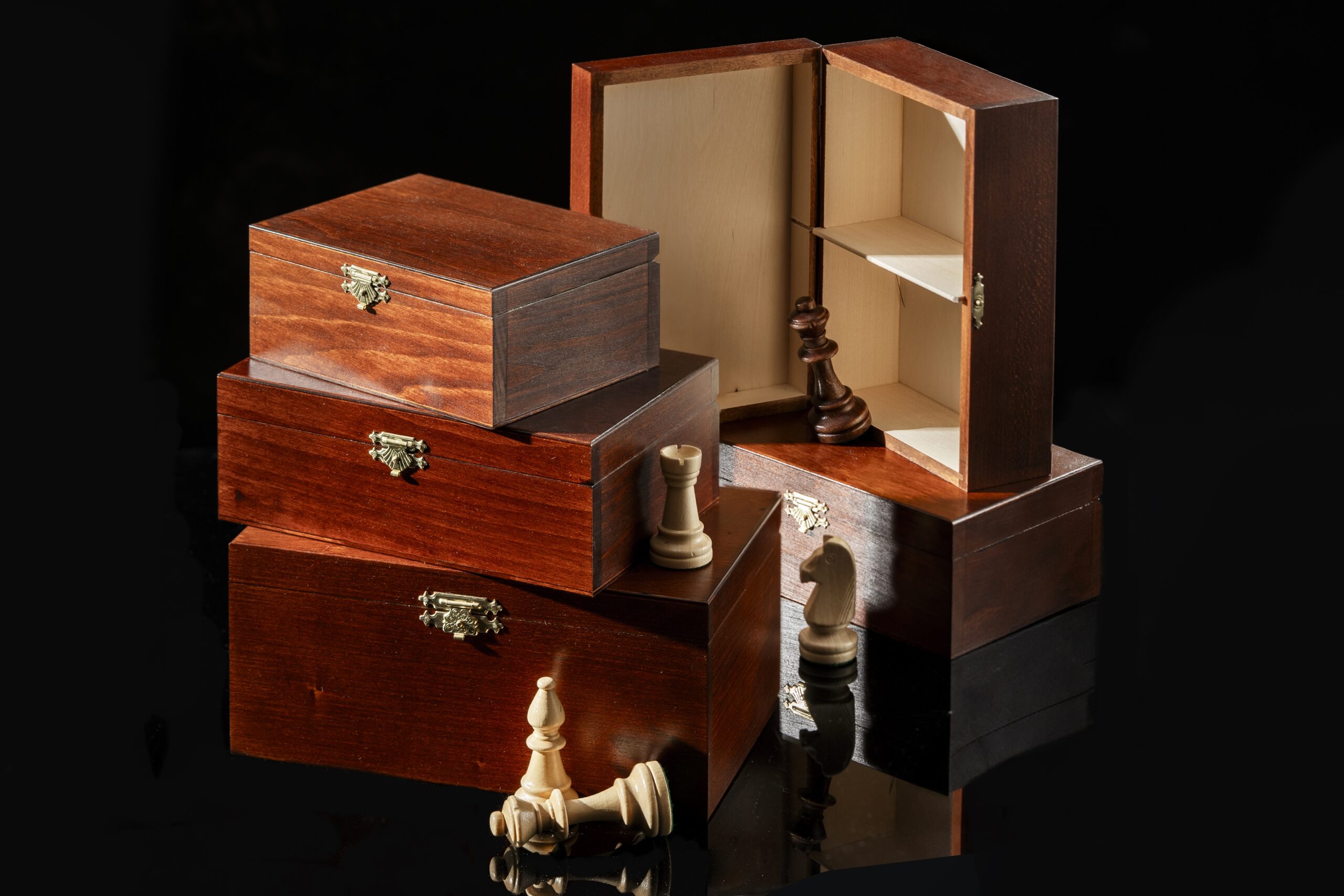 STAUNTON No 4 Drewniana kasetka